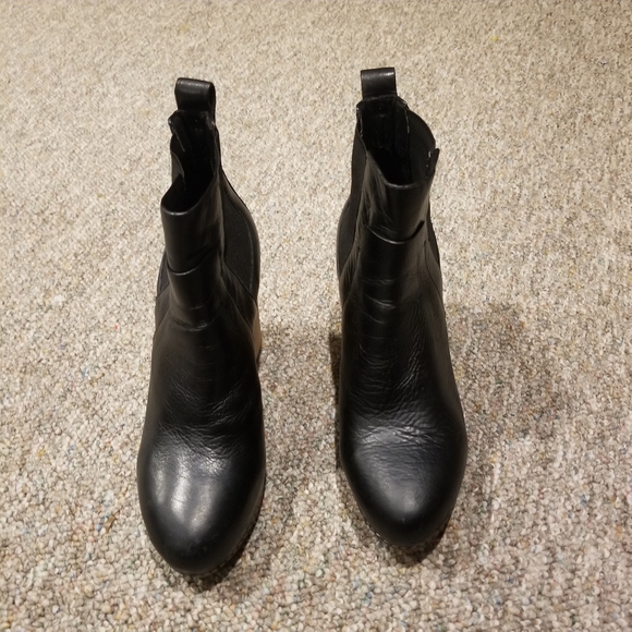 Veronica Beard Camila Clog Wooden Heel Chelsea Boot Black Leather Booties FLAWED - Picture 9 of 16